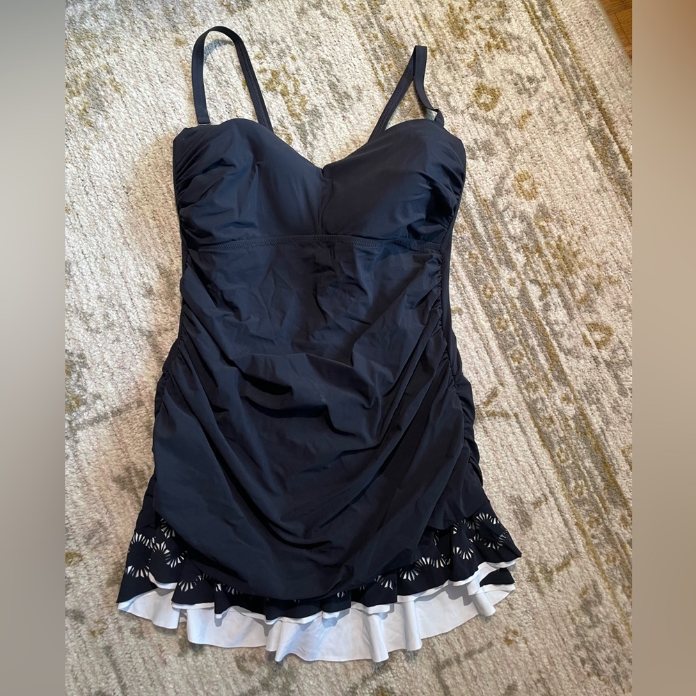 NEW Super cute swim dress one pice swimsuit black 22W